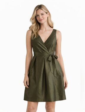 Talbots Silk Olive Green Sleeveless V-Neck Pleated Dress Womens 14 Wedding Guest